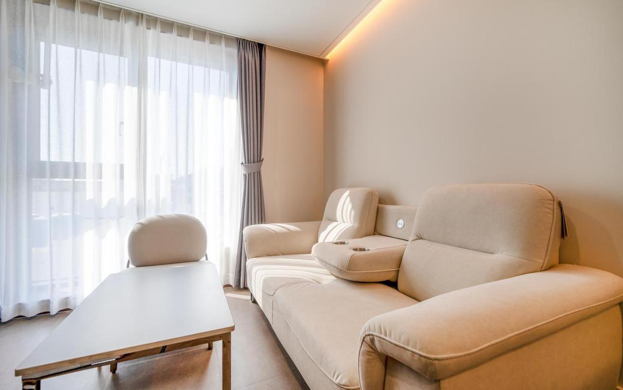 Hound Hotel Gijang Osiria Пусан Екстериор снимка
