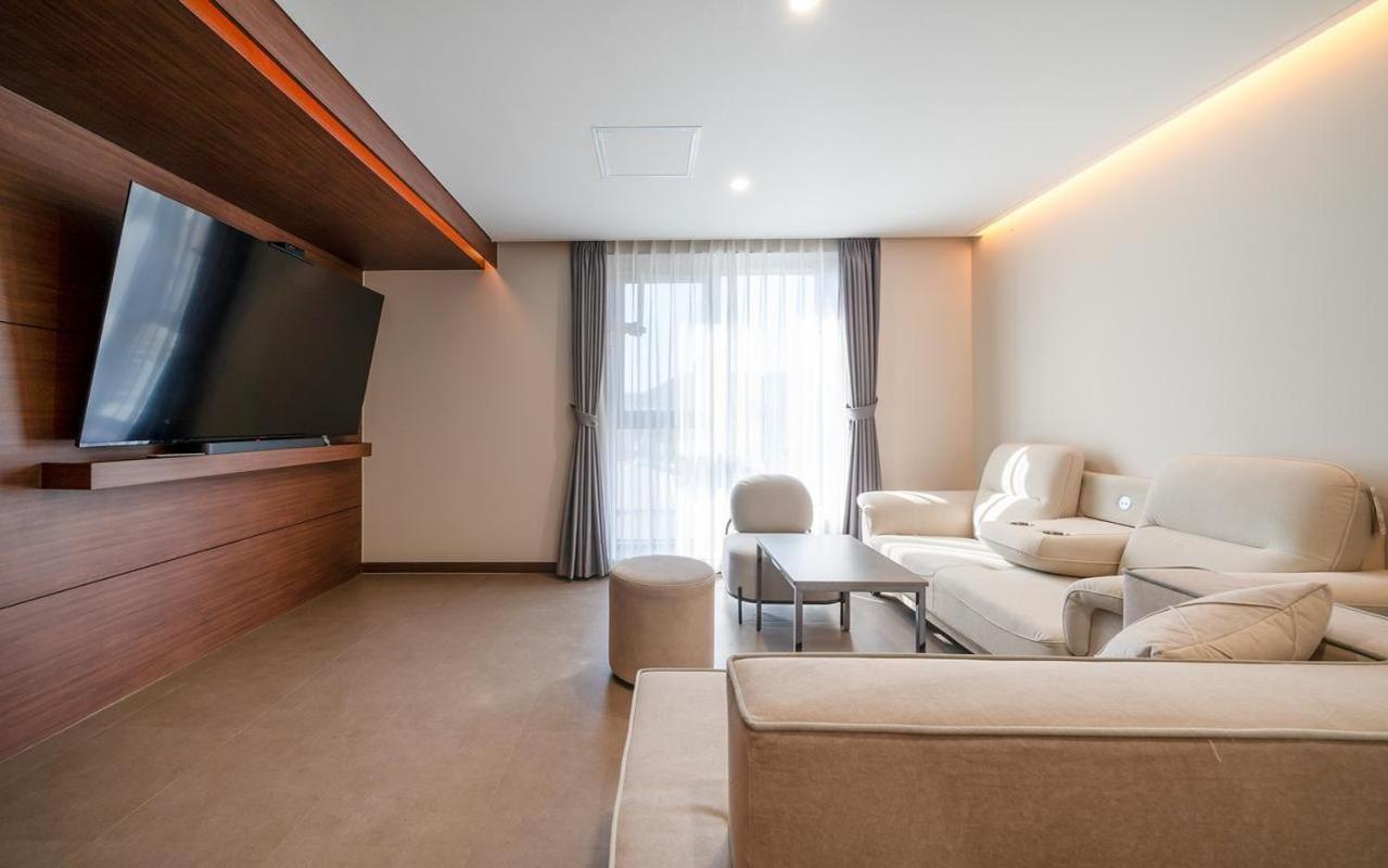 Hound Hotel Gijang Osiria Пусан Екстериор снимка